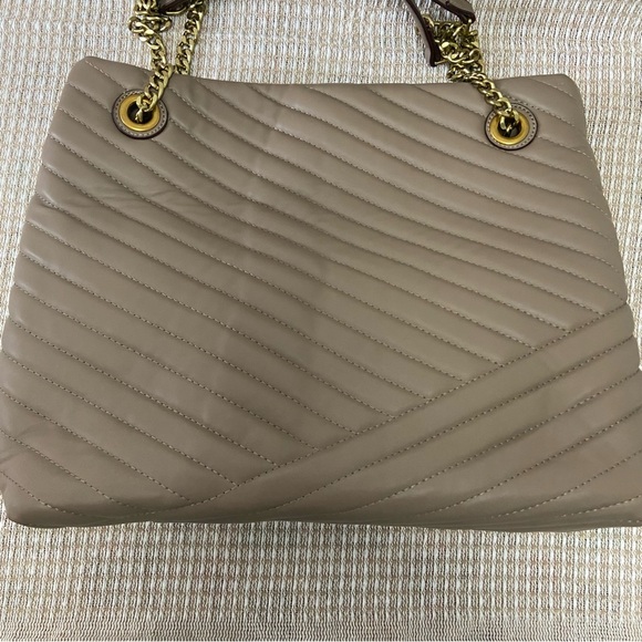 Tory Burch Tan Handbag - Picture 2 of 8